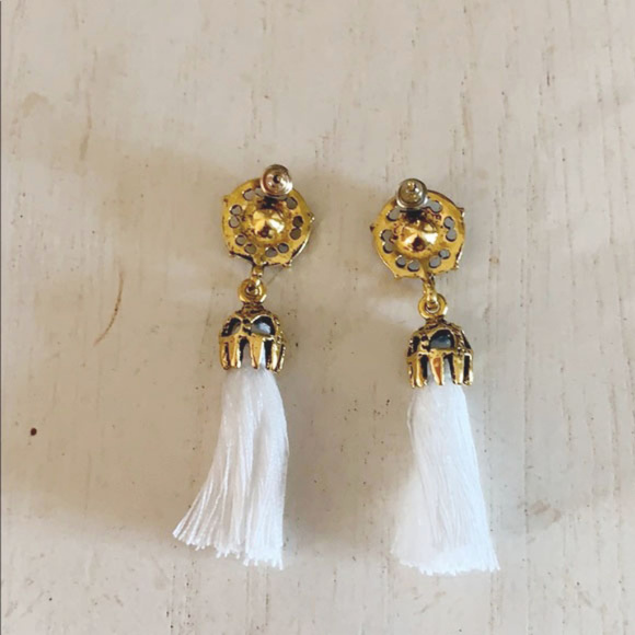 Vintage White Tassel Earrings - Picture 5 of 5
